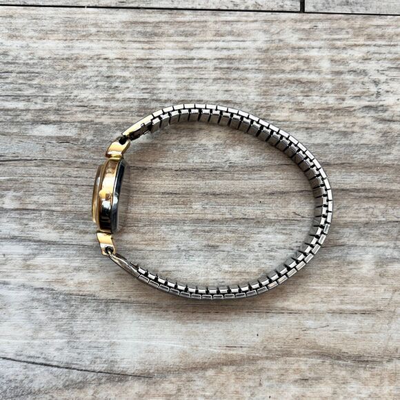 Vintage Advance Quartz Gold Tone Bracelet Watch Antique Petite Ladies Dainty main image 7